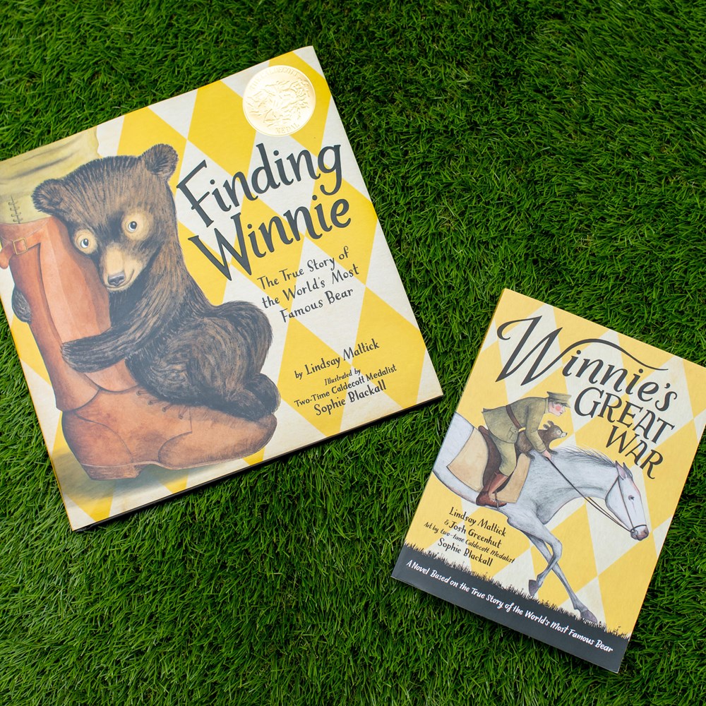 Finding Winnie: The True Story of the World's Most Famous Bear (Caldecott Medal Winner)