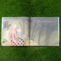 Finding Winnie: The True Story of the World's Most Famous Bear (Caldecott Medal Winner)