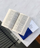 NVI, Santa Biblia, Revisión 2022, Edición económica, Tapa rústica (Spanish Edition)